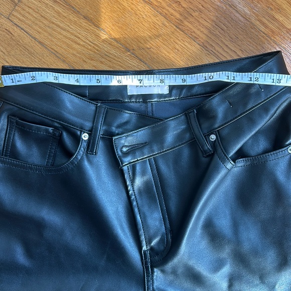 Pacsun high waisted straight leg women’s leather pants. No stains. Size 26. - Picture 5 of 6